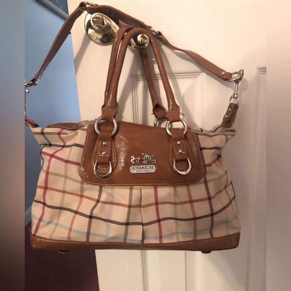 Vintage Coach shoulder bag,